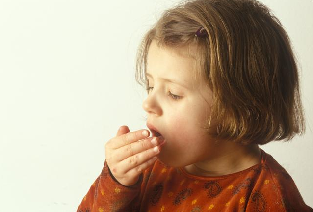 孩子咳嗽有痰吃什么药好 孩子咳嗽有痰怎么护理