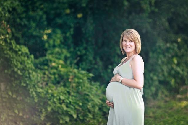 怀孕几个月显怀正常 显怀早对胎儿发育好吗