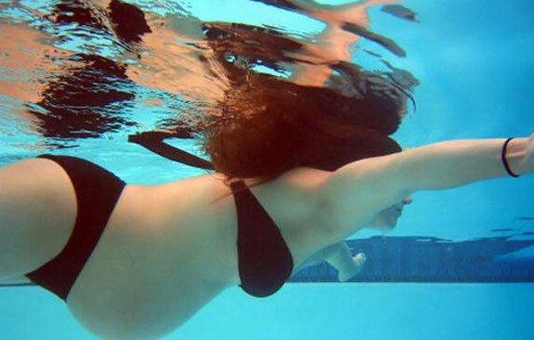 孕妇游泳有哪些好处 孕妇游泳的好处介绍