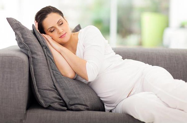 怀孕期间失眠是什么时候开始的 孕期哪些情况会引起失眠