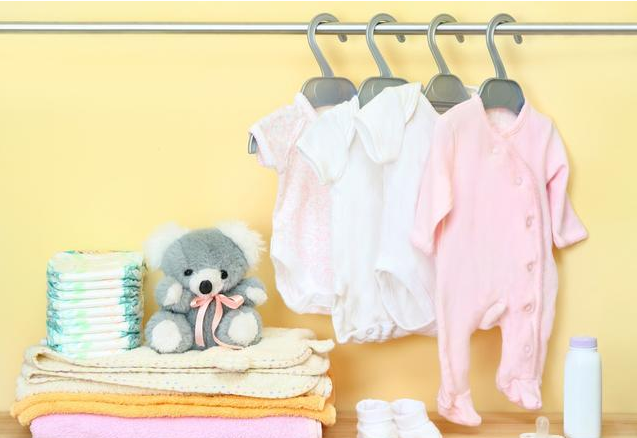 新生儿衣服买得越贵越好吗 新生儿衣服挑选细节