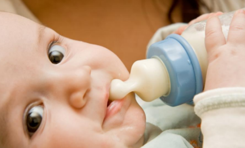 宝宝怎么戒奶瓶 有效的戒奶瓶方法