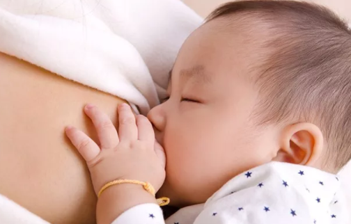 一岁内的宝宝厌奶是怎么回事 宝宝厌奶怎么办