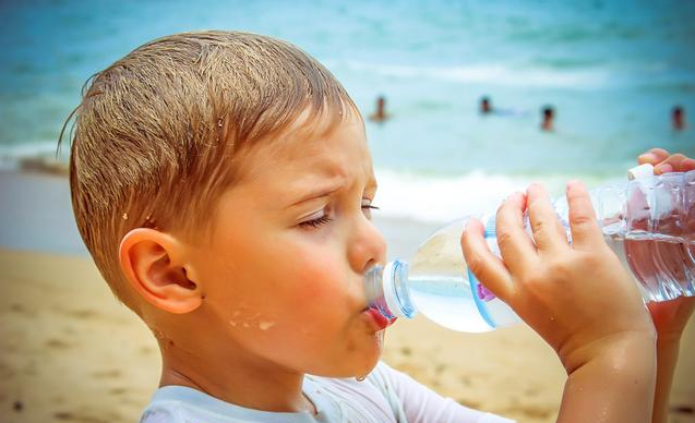 孩子喝水少有什么影响 孩子喝水少的危害