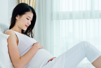 为什么不能摸孕妇的肚子 摸孕妇的肚子什么影响
