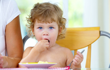 宝宝辅食米粉和米粉哪个营养价值高  宝宝的辅食哪个更好