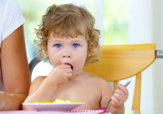 宝宝辅食米粉和米粉哪个营养价值高  宝宝的辅食哪个更好
