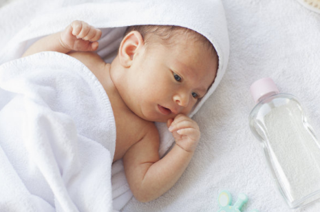 妈妈给宝宝洗澡的错误方式  要注意了会让宝宝免疫力下降