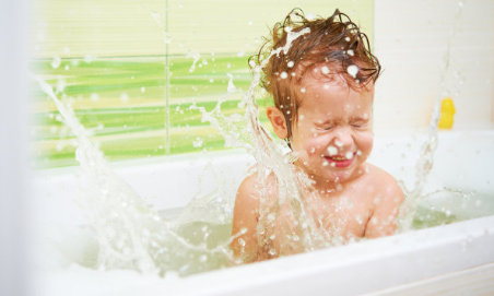 妈妈给宝宝洗澡的错误方式  要注意了会让宝宝免疫力下降