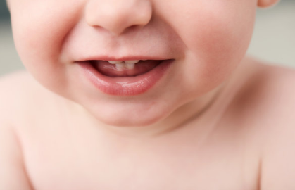 为什么你宝宝的长牙慢 宝宝长牙会有什么症状