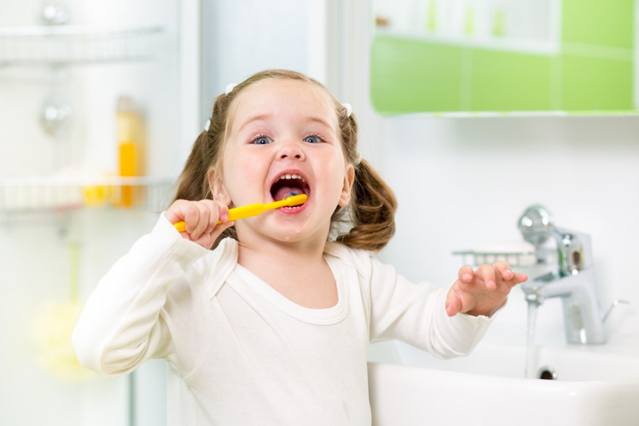孩子长牙慢和缺钙有关吗 孩子长牙齿有什么预兆