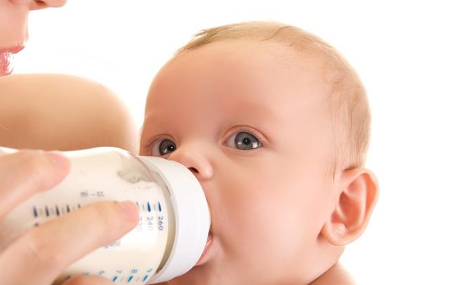 羊奶粉最接近母乳吗 宝宝喝羊奶粉配方的好处