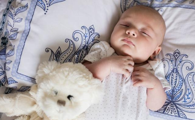 为什么孩子晚上很难哄入睡 如何哄宝宝快速入睡