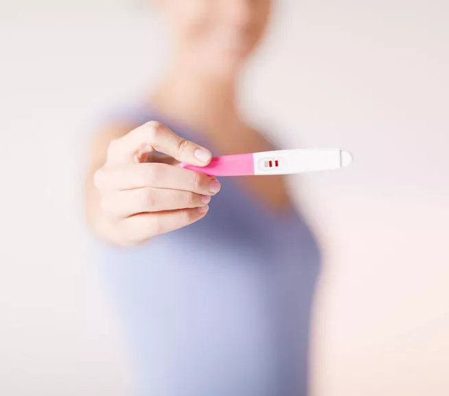 验孕棒显示两条杠没怀孕是怎么回事 验孕棒什么测比较准