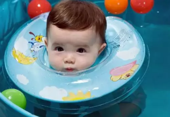 为什么婴儿潜水不会呛水 经常让宝宝潜水好不好