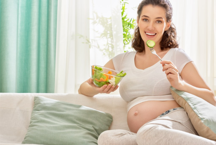 孕期体重|孕期长胖多少斤有利于生产 孕期怎么吃长胎不长肉