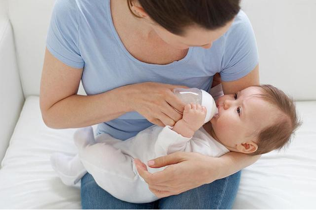 宝宝断奶后体重下降是怎么回事 宝宝断奶后只吃奶粉会营养不良吗
