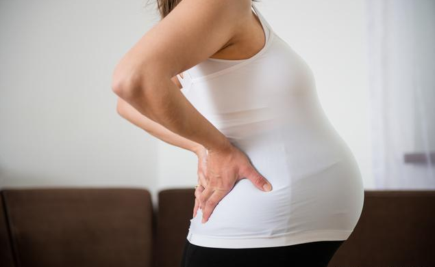 产妇肚子往下坠是要生了吗 孕妈感觉肚子往下坠是怎么回事