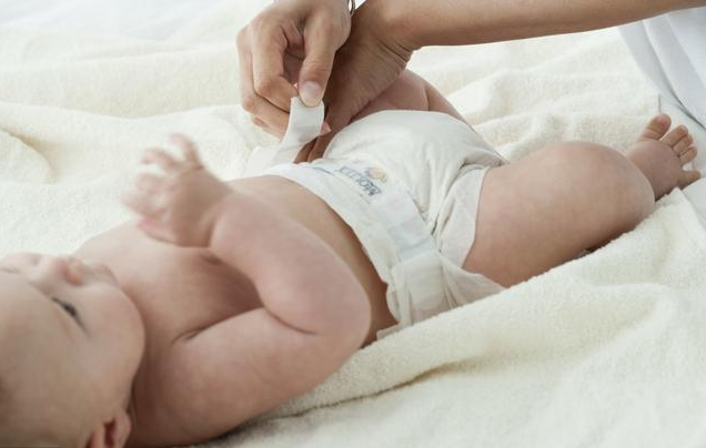 宝宝每天要用多少尿不湿 给宝宝换尿不湿的正确方法