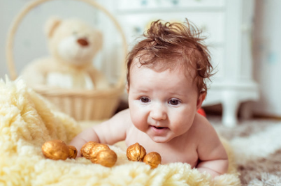 宝宝吃坚果卡在喉咙里怎么办  怎么给宝宝吃坚果才安全