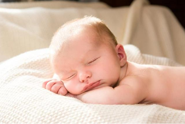 宝宝囟门哪些情况要注意 宝宝头部护理