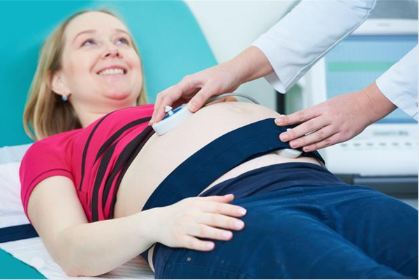 孕期怎么避免胎儿宫内缺氧 怀孕后什么表现是胎儿缺氧了