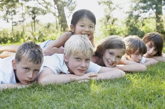 带孩子户外活动的好处 适合孩子户外活动的合集