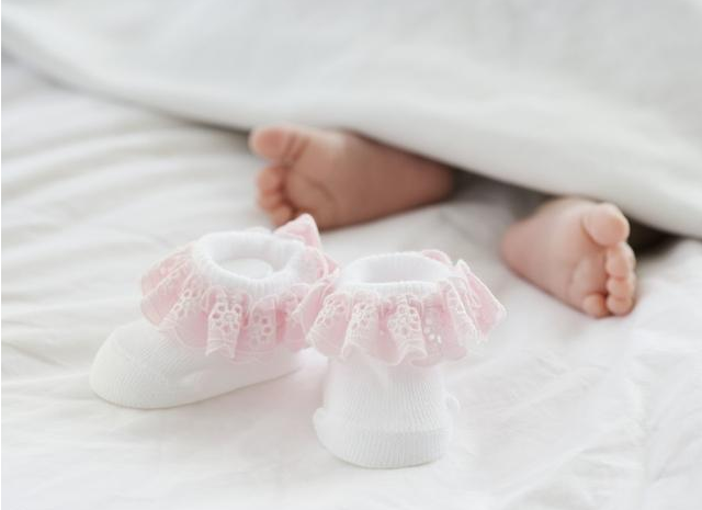 宝宝多大需要穿鞋 给宝宝过早穿鞋的危害