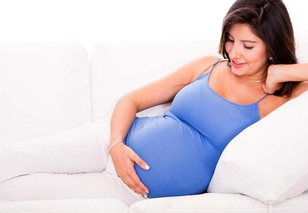 孕中期尿频是怎么引起的 缓解孕期尿频方法