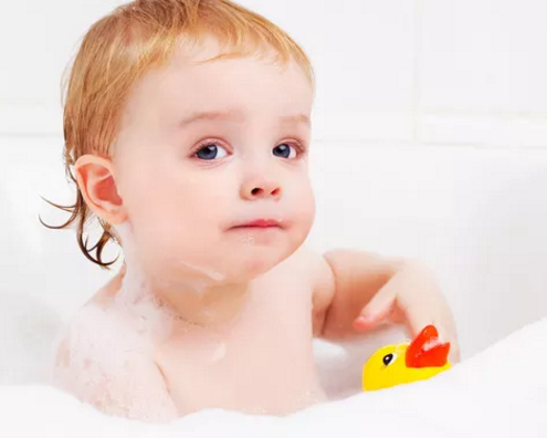 宝宝|宝宝用的洗澡鸭竟然有这么多细菌 洗澡鸭该怎么清洗