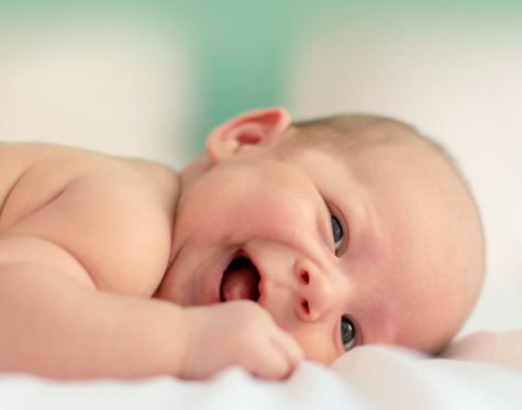 摄影机构给新生儿拍照片暗藏玄机 新生儿拍照要注意什么