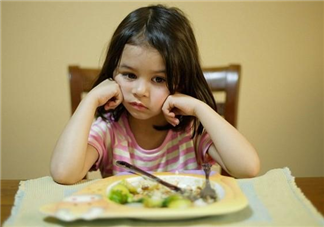 导致孩子厌食症的原因 孩子厌食症怎么让孩子爱上吃饭