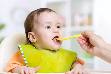 宝宝多大能吃肉了 孩子太晚吃肉营养跟不上
