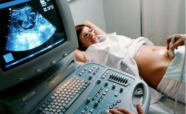 怀孕后宫腔积血引起的原因 宫腔积血怎么保胎