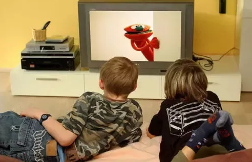 孩子看电视做早教好吗 电视早教真的有用吗