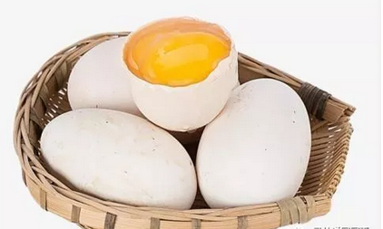 孕期|怀孕后吃鹅蛋有什么好处 孕妇能吃鹅蛋吗