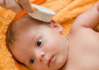 宝宝第一次剃头什么时候剃好 宝宝第一次剃头要注意什么