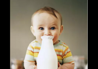 宝宝吃奶粉越贵越好吗 宝宝奶粉怎么挑选