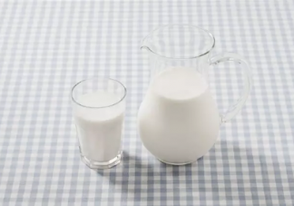 奶粉和鲜牛奶的营养一样吗 奶粉和牛奶哪种比较好