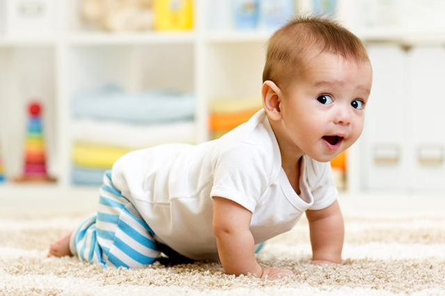 0到2岁宝宝大运动发育进程 怎么促进0到2岁宝宝大运动发育