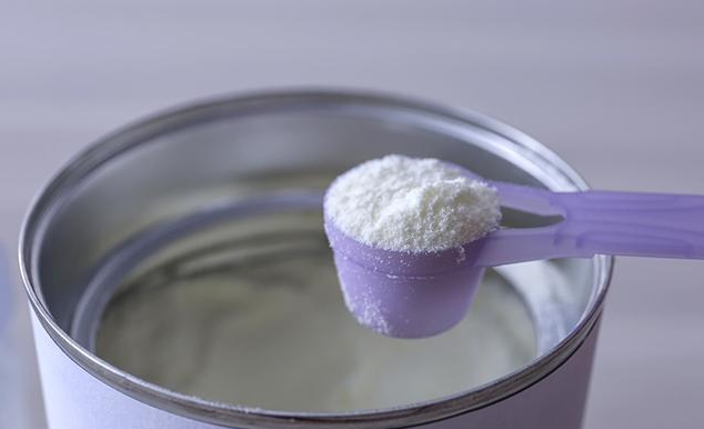 冲泡奶粉的正确顺序 冲奶粉用多少度水