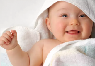 新手妈妈不敢给宝宝洗澡怎么办 给新生儿洗澡要注意什么