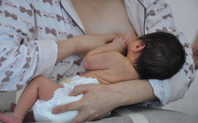 母乳喂养6个月宝宝贫血是怎么回事 如何预防6个月左右宝宝贫血