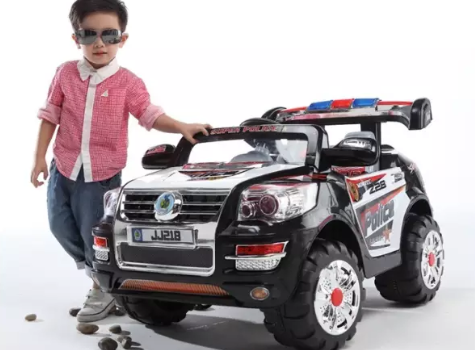 小孩开的电动小汽车有必要买吗 给孩子买可以开的电动小汽车好不好