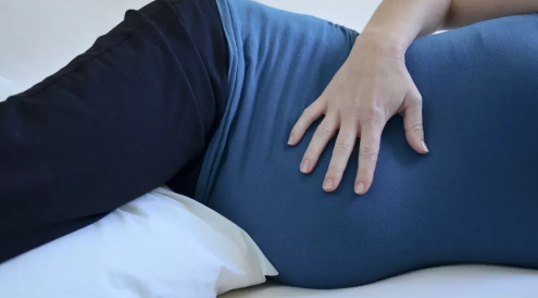 怀孕后孕妇必须左侧睡觉吗 孕期孕妇哪种睡姿最好