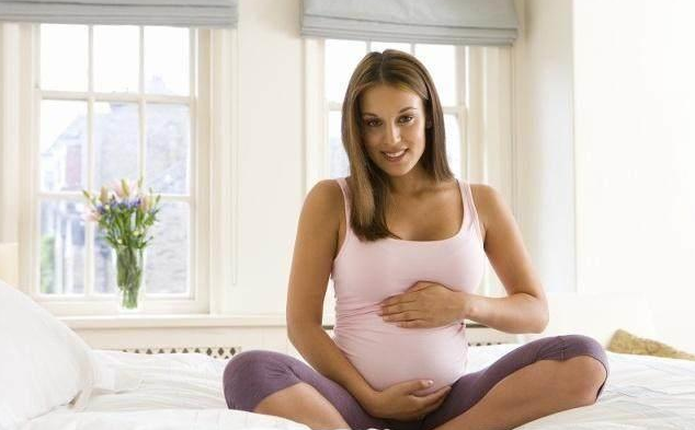 孕妇不显怀是胎儿发育不好吗 影响孕妈显怀的原因
