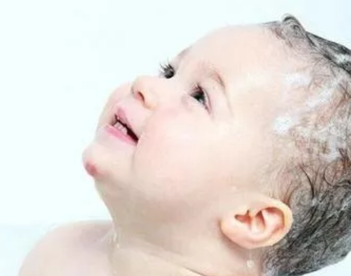 宝宝奶粉真假如何辨别 怎么知道宝宝吃的奶粉真假