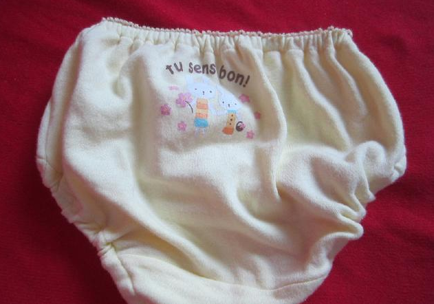 宝宝几岁可以穿内裤 宝宝穿内裤的好处