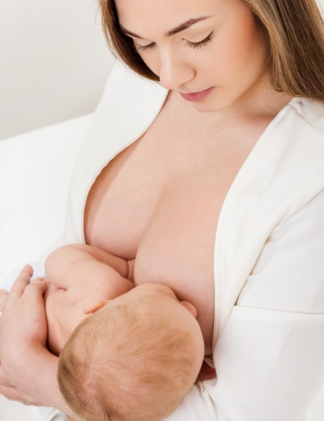 哺乳妈妈大小胸怎么办 哺乳妈妈喂奶大小胸是什么原因导致的