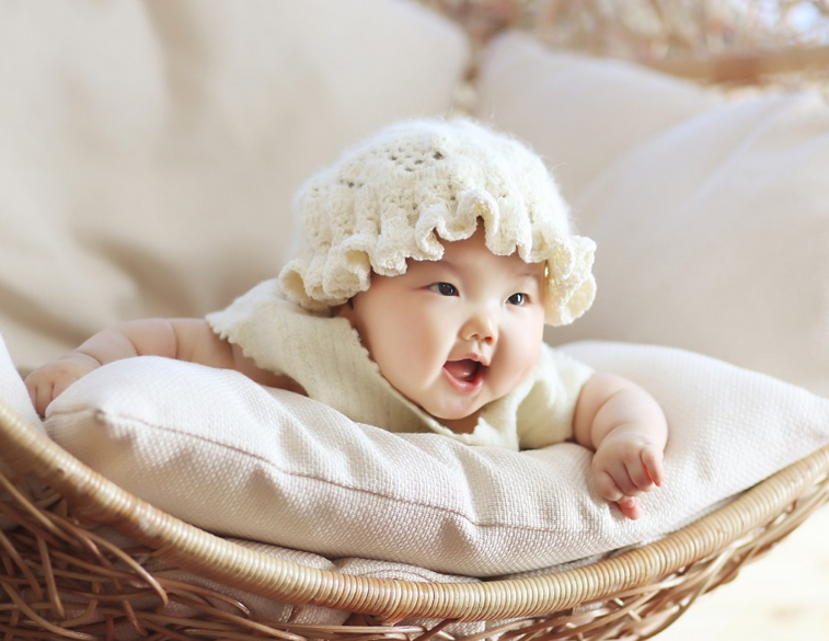 新生儿宝宝的包被用到什么时候 宝宝几个月可以不用包被
